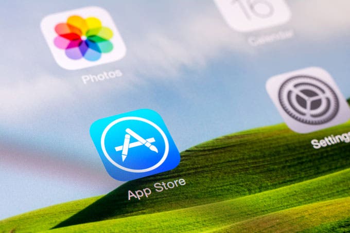 Siri launches apps