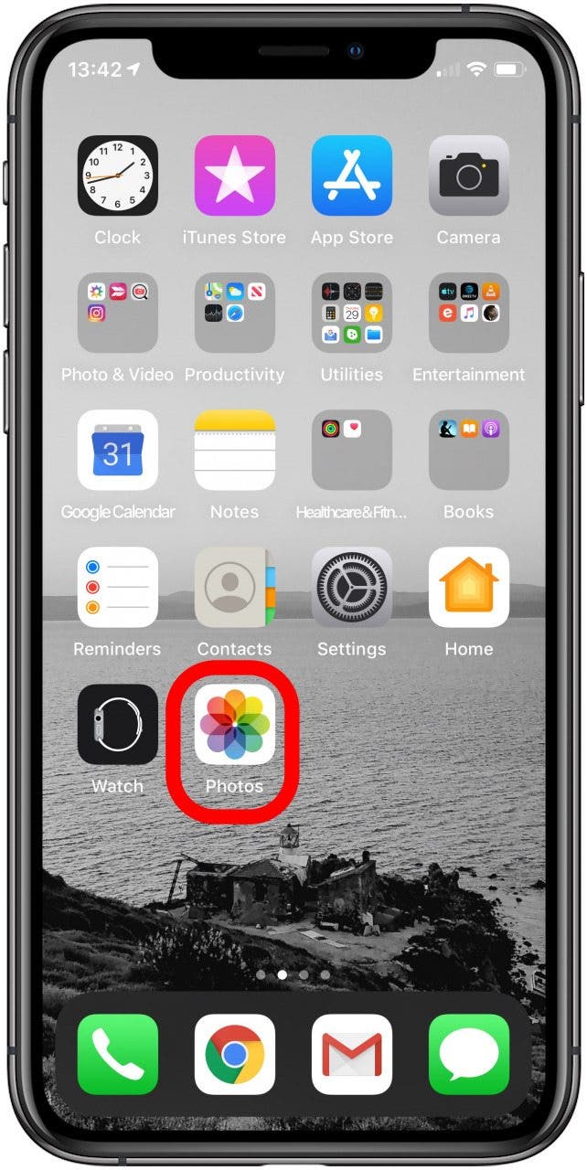 iPhone screen with the Photos app highlighted